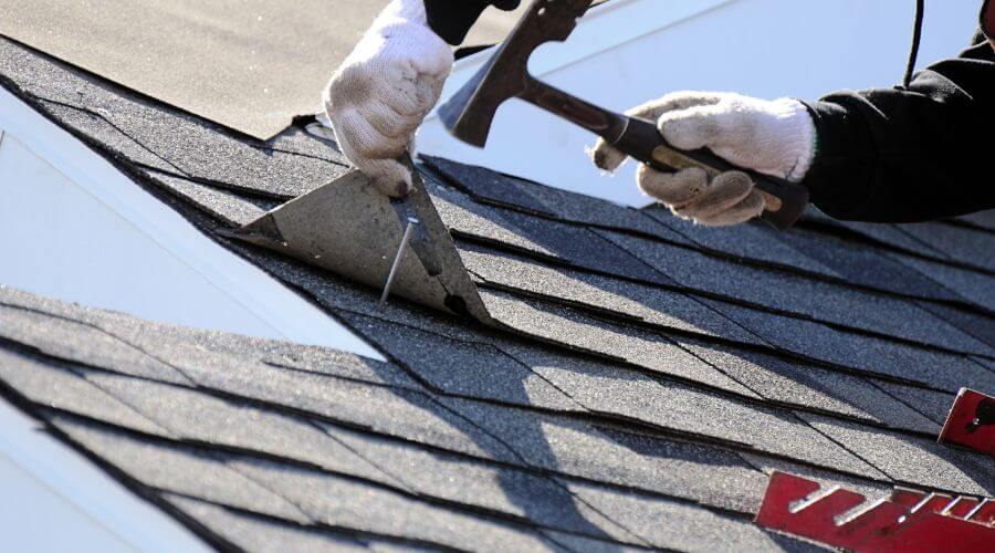 Expert new roof installation services in Kechi, KS